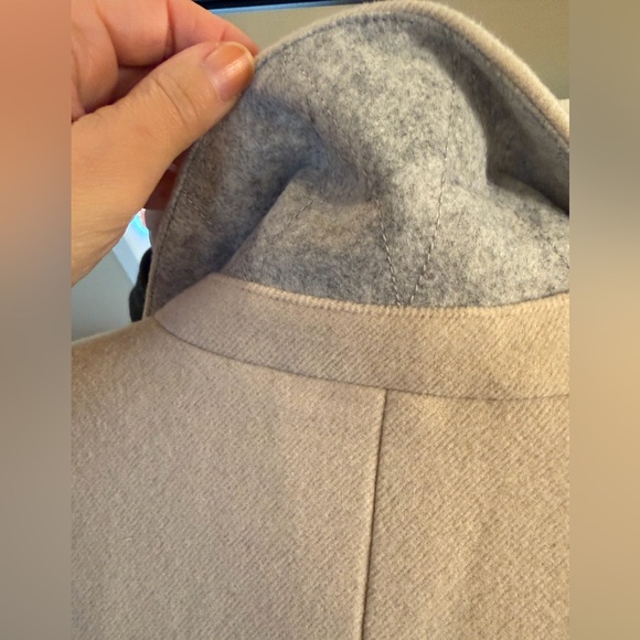 Banana Republic Factory Classic Coat Oyster Pearl/Cream Petite Large NWOT - Picture 6 of 8